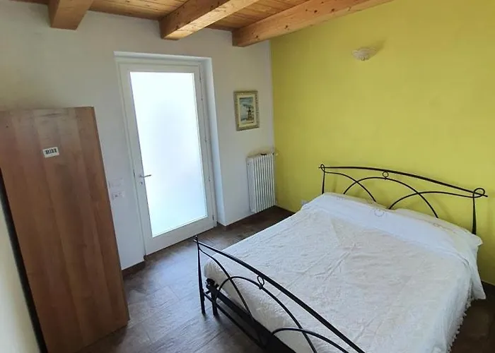 Cascina La Demilana Bed & Breakfast